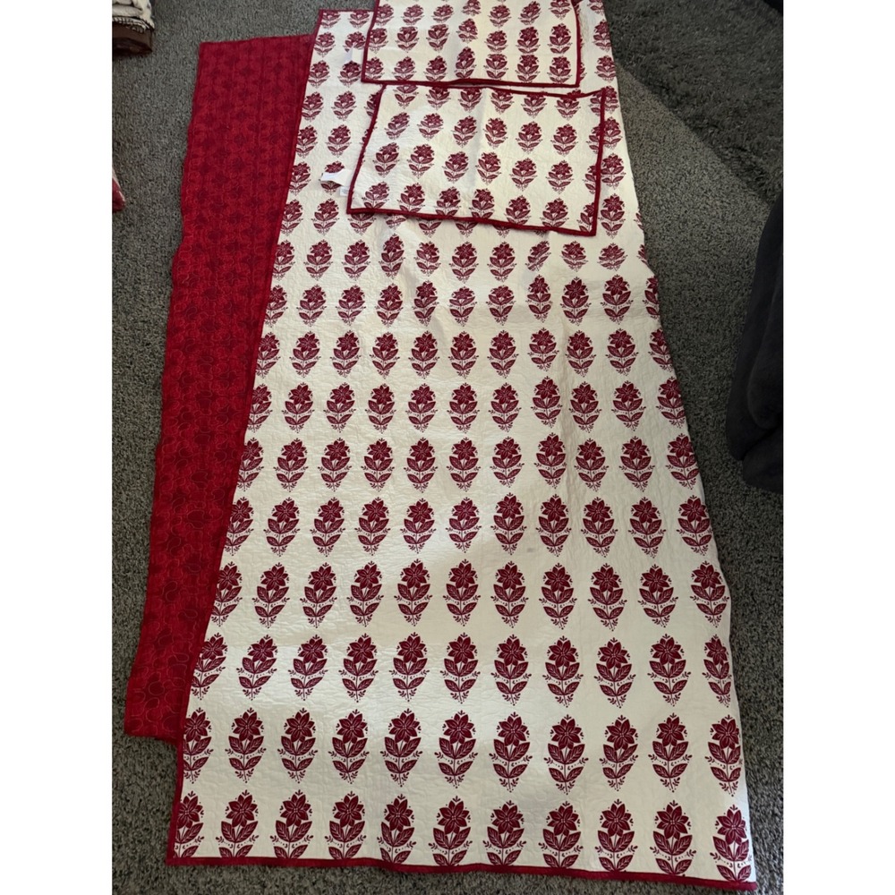 St Nicholas Square Red Floral Quilt Set Full Queen 3pc Reversible Cotton Holiday